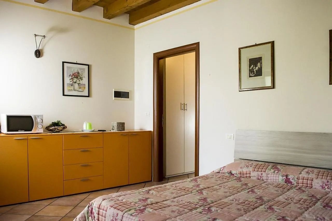 Agriturismo Lupo Bianco Villa Monzambano