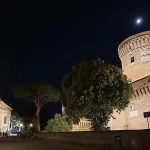 https://la-casa-nel-castello.it-romehotels.com
