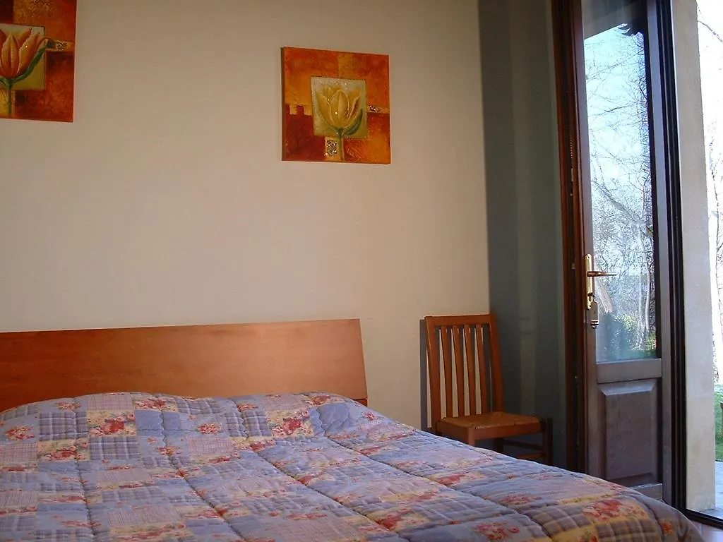 Gospodarstwo agroturystyczne Agriturismo Lupo Bianco Monzambano