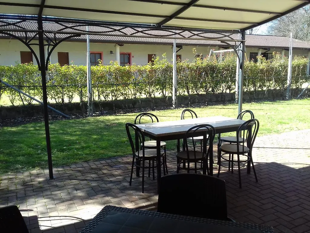 Gospodarstwo agroturystyczne Agriturismo Lupo Bianco Monzambano