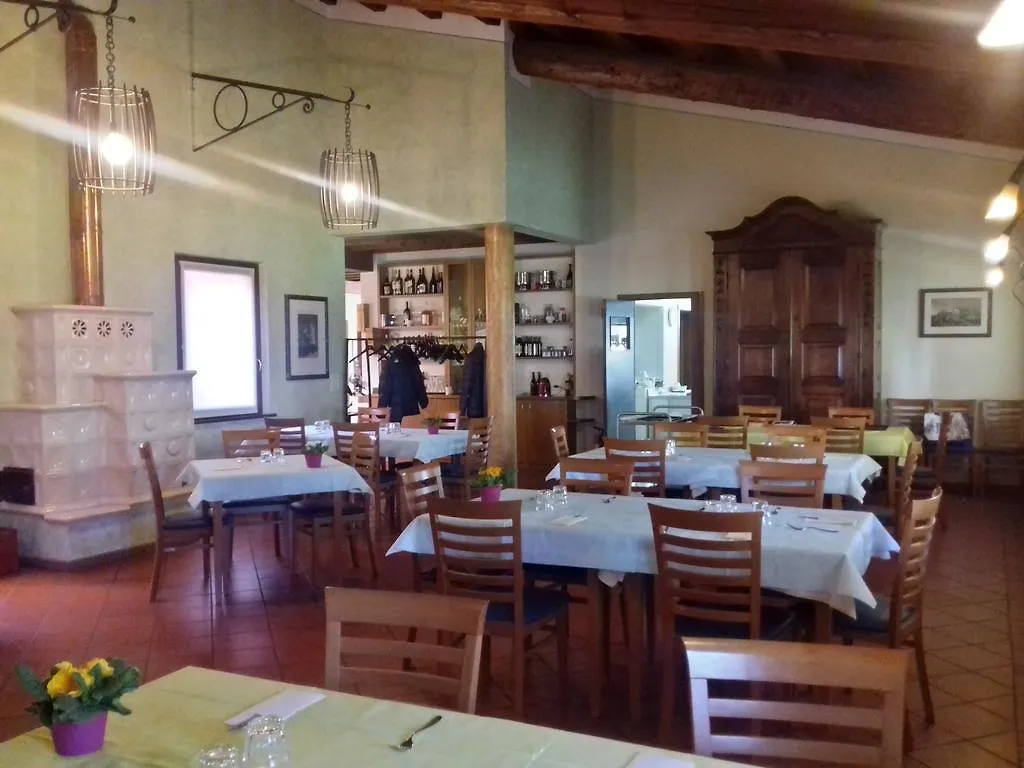 Agriturismo Lupo Bianco Monzambano Gospodarstwo agroturystyczne