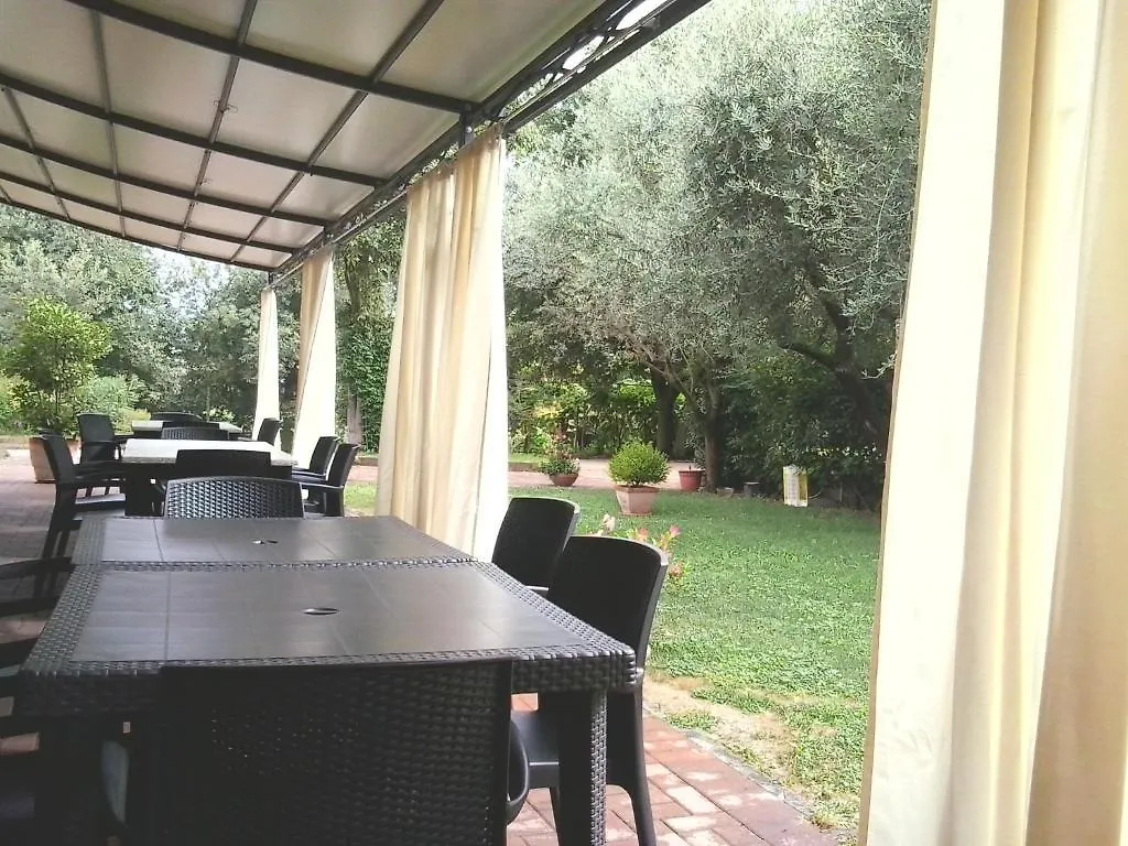 Gospodarstwo agroturystyczne Agriturismo Lupo Bianco Monzambano